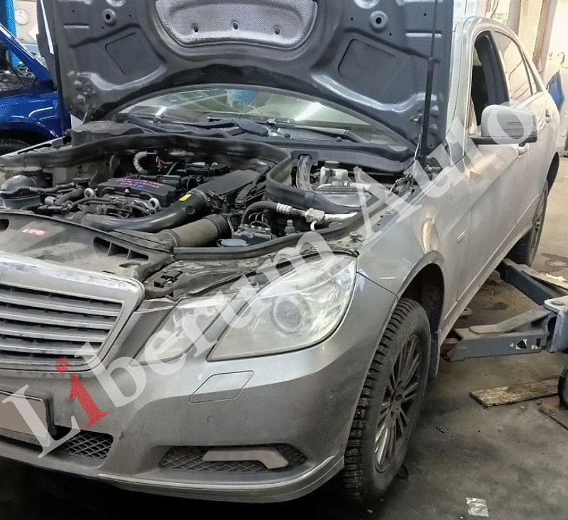 Mercedes E-Class W212 в ремонтной зоне Liberum Auto